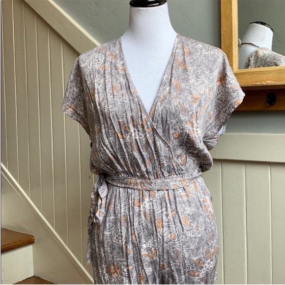 Like New Free People Universal Surplice Jumpsuit in Taupe EUC - Picture 5 of 8